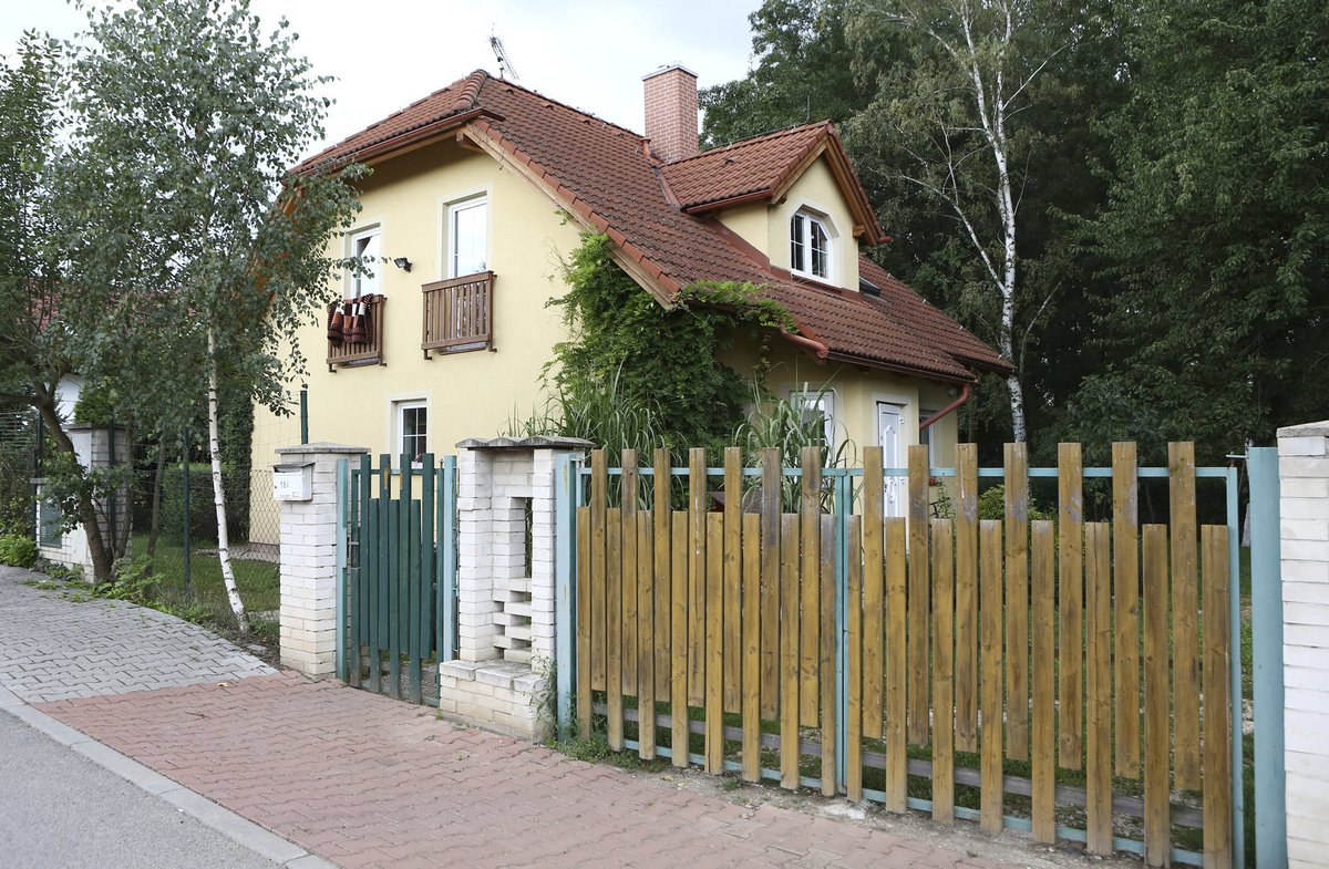 Bydlení Ivana Vyskočila: Rodinný dům stojí kousek za Prahou.