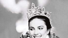 Krásná Ivana Christová se v roce 1989 stala první Československou Miss.