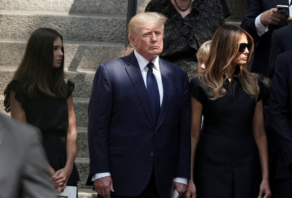 Pohřeb Ivany Trumpové - Donald Trump s Melanií