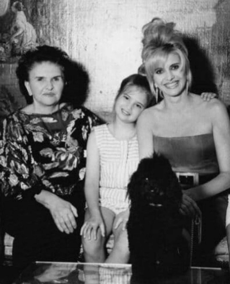 Ivana Trumpová s dcerou Ivankou a maminkou Marií Zelníčkovou