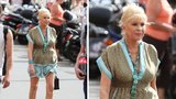 Neuvěřitelná Ivana Trump: V 62 letech oblékla mini a ukázala stehna!
