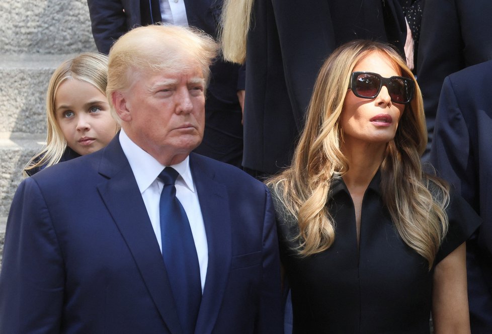 Pohřeb Ivany Trumpové - Donald Trump s Melanií