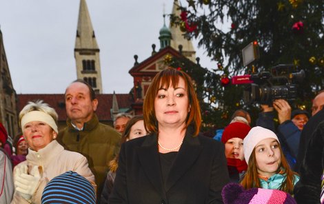 Ivana Zemanová při včerejším rozsvícení stromku na Hradě.