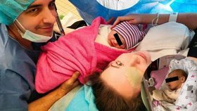 Ivana Danišová, kterou lidé podporovali v boji s Goldenharovým syndromem, porodila dcerku Arynku.