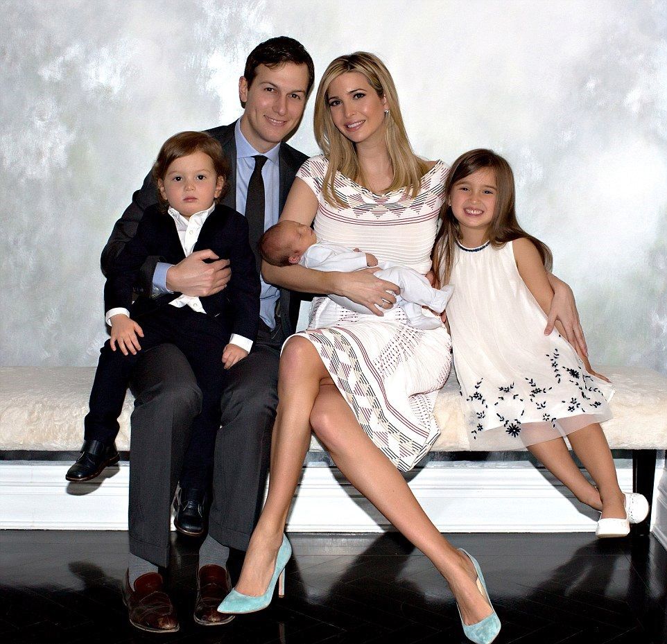 Ivanka Trump a manželem Jaredem Kusnerem a dětmi Josephem, Arabellou a Theodorem