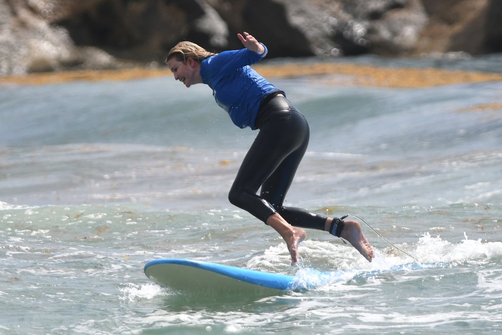 Ivanka Trumpová se s dětmi minulý rok učila i surfovat.