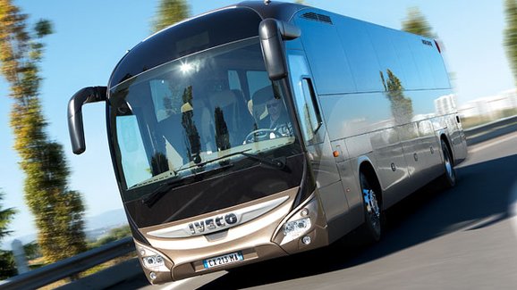 Iveco Bus pro zájezdy: Dva typy