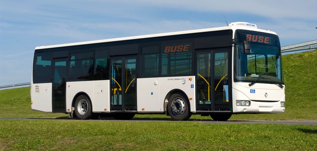 Třídveřový Crossway LE patří do kategorie městských autobusů s rychlou výměnou cestujících