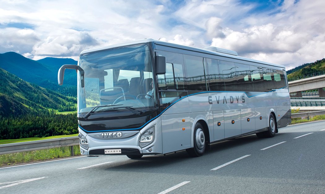 Do turistického provozu značky Iveco Bus se loni přidal nový model Evadys