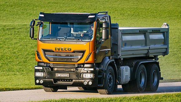 Iveco Stralis X-WAY míří na silnice i do terénu 