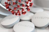 Lék ivermektin jako „zázrak“ proti covidu? Český vědec řekl, proč Slováci riskují