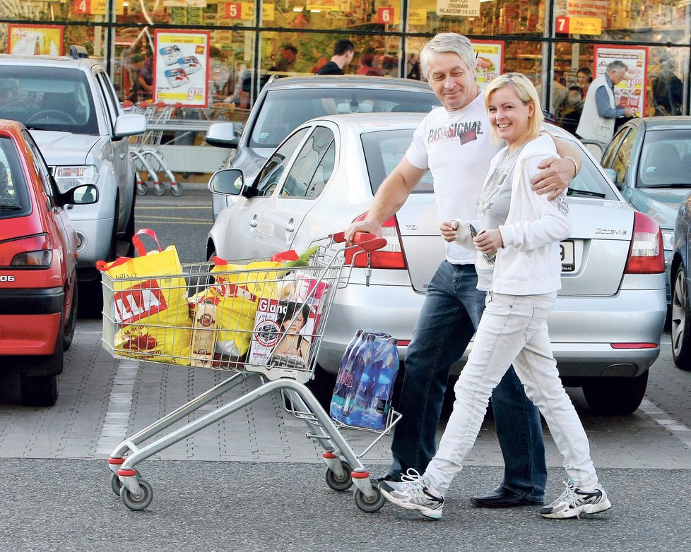 Milenci Josef Rychtář a Iveta Bartošová