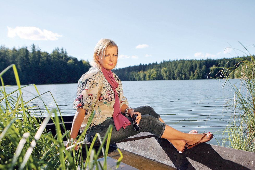 Bartošová opustila Říčany a opět bydlí ve svém domě. Prozradila však, že je spokojená.