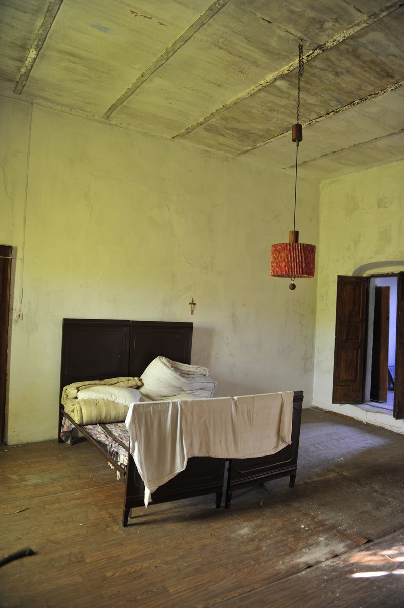 Domenico ukázal Ivetě klášter, kde bydlí místní bezdomovci