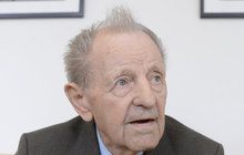 Milouš Jakeš (96): RODINA HO ODSTŘIHLA!