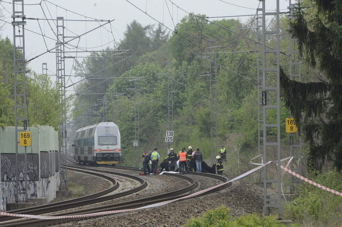 Takto to vypadlo 29. dubna na kolejích nedaleko Uhříněvsi.