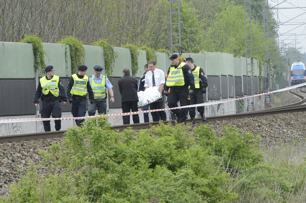 Bartošová ukončila svůj život skokem pod vlak 29. dubna 2014.