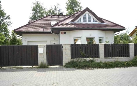 Dům Ivety Bartošové v Uhříněvsi.