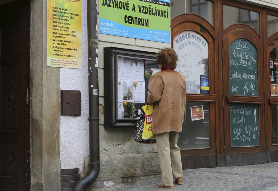 S Ivetou se mohli rozloučit u kapličky i obyvatelé z Frenštátu,kteří ji měli rádi.