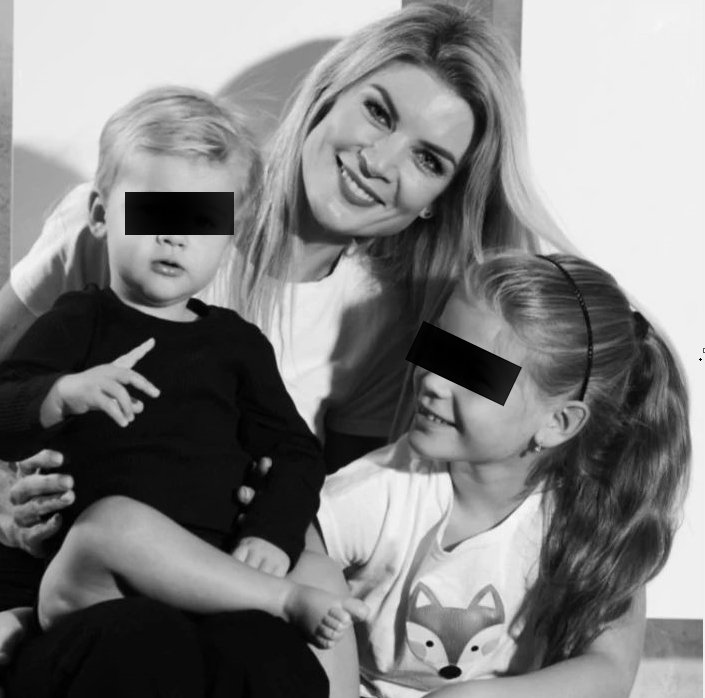 Iveta Lutovská Vítová se svými dětmi.