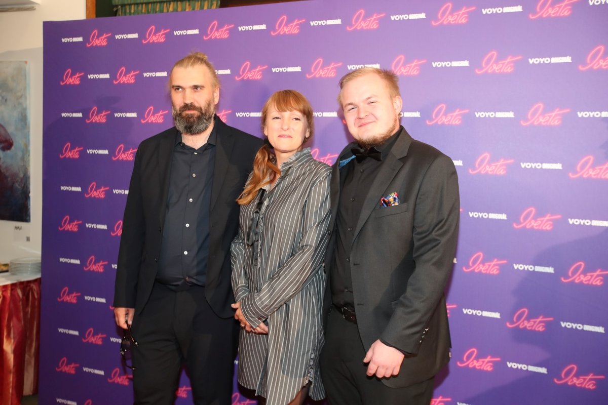 Premiéra minisérie Iveta: Režisér Michal Samir, Ivana Bartošová a Artur Štaidl