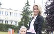 Iveta Vítová a její malá prvňačka - dcera Anetka