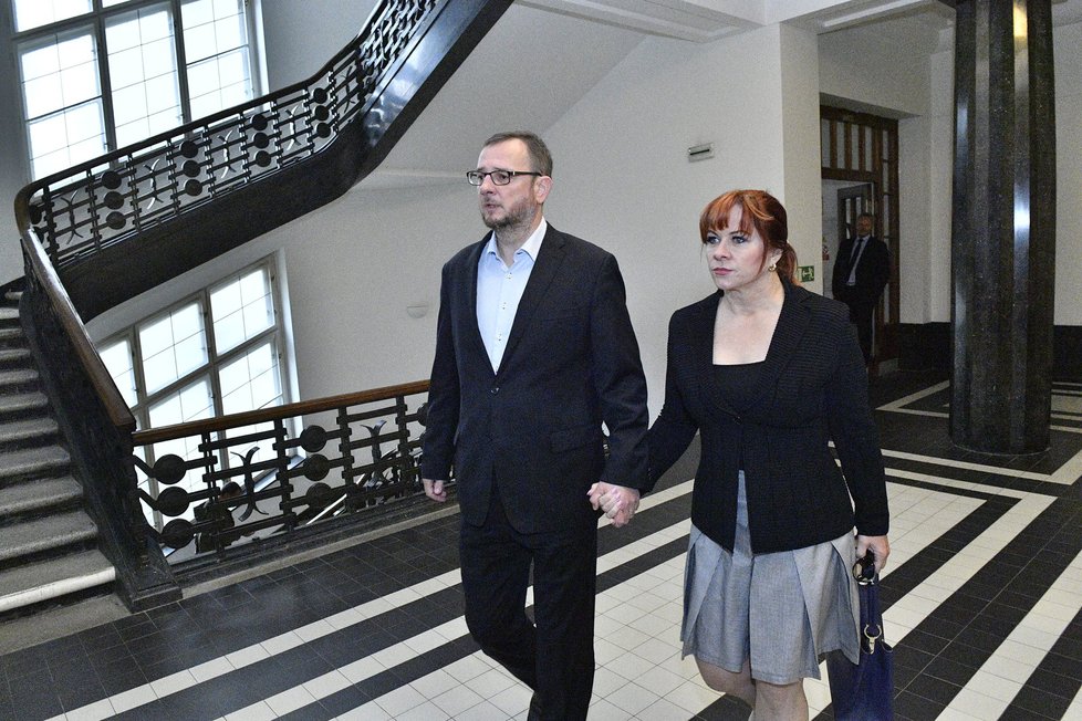 Soud s Janou Nečasovou, manželkou expremiéra Petra Naečase (ODS)