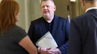 Soud osvobodil Nečasovou a Rittiga v kauze vyzrazení utajované zprávy BIS