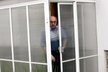 Exministr Ivo Svoboda na vycházce z vězení