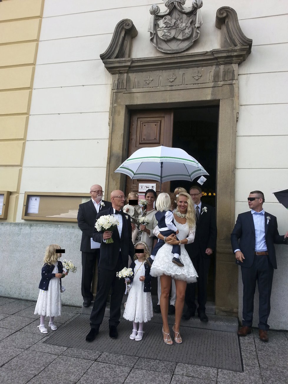 Svatba Iva Valenty a jeho dlouholeté družky Aleny ve Zlíně (14.5.2016)