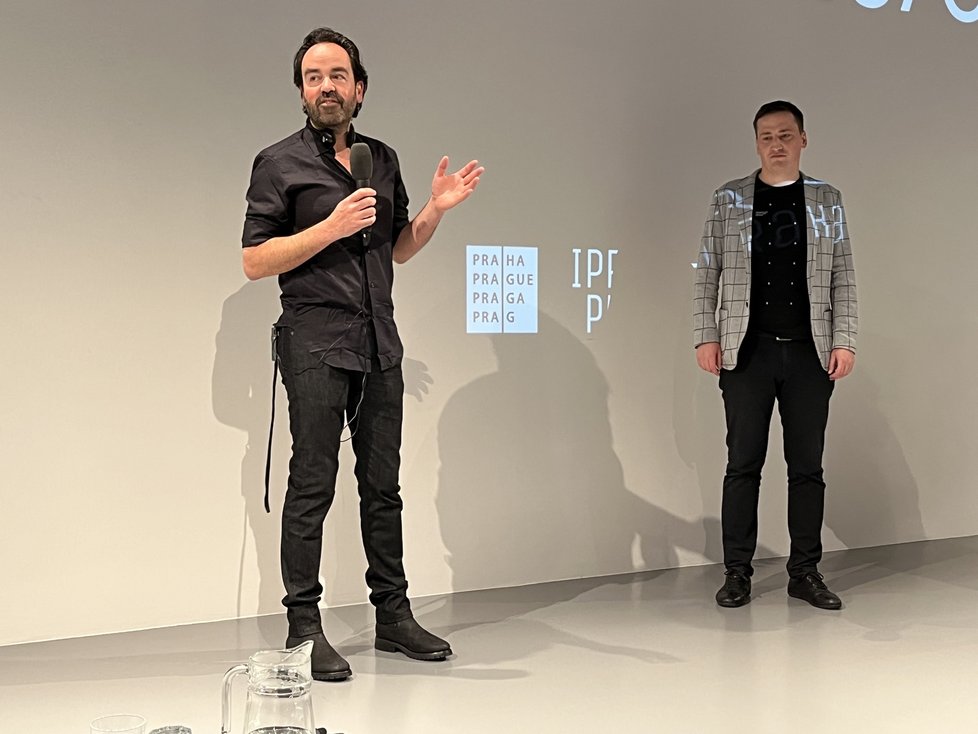 Zleva: Iwan Baan a ředitel IPR Ondřej Boháč