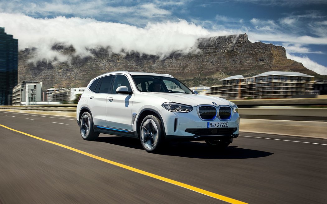 BMW iX3