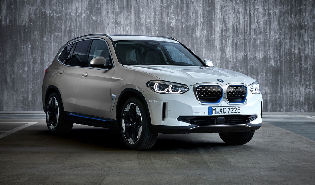 BMW iX3