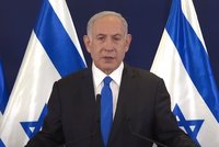 Problémy pro Netanjahua: Má přiznat selhání, míní v průzkumu Izraelci. A útok na sídlo jeho strany