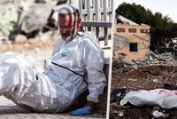 „Brečet začnete, až když přijdete domů.“ Izraelci pátrají po tělech lidí zavražděných Hamásem