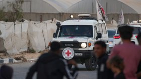 Předávání těl mezi Izraelem a Hamásem (30.10.2025)