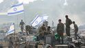 Izraelští tankisté u hranic s Pásmem Gazy (1. 1. 2024).