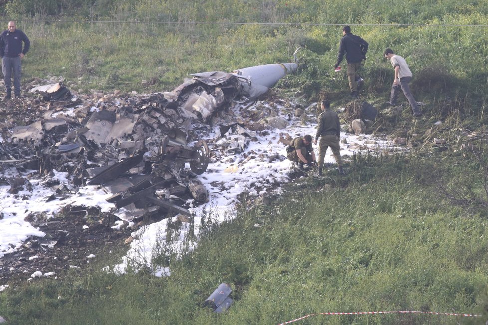 Izraelci zaútočili na základny na syrském území. Při náletu přišli o jednu stíhačku F-16.