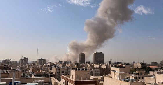 Izrael a USA zaútočily na cíle v Íránu. Nesmí získat jaderné zbraně, prohlásil Trump Izrael a USA zaútočily na cíle v Íránu. Nesmí získat jaderné zbraně, prohlásil Trump