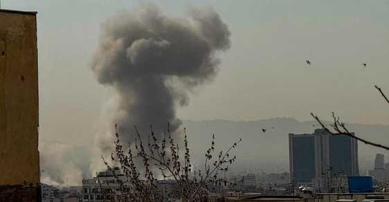 Jefim Fištejn: Letecké údery na jsou jen začátek. Kam může v budoucnu Írán směřovat? Jefim Fištejn: Letecké údery na jsou jen začátek. Kam může v budoucnu Írán směřovat?