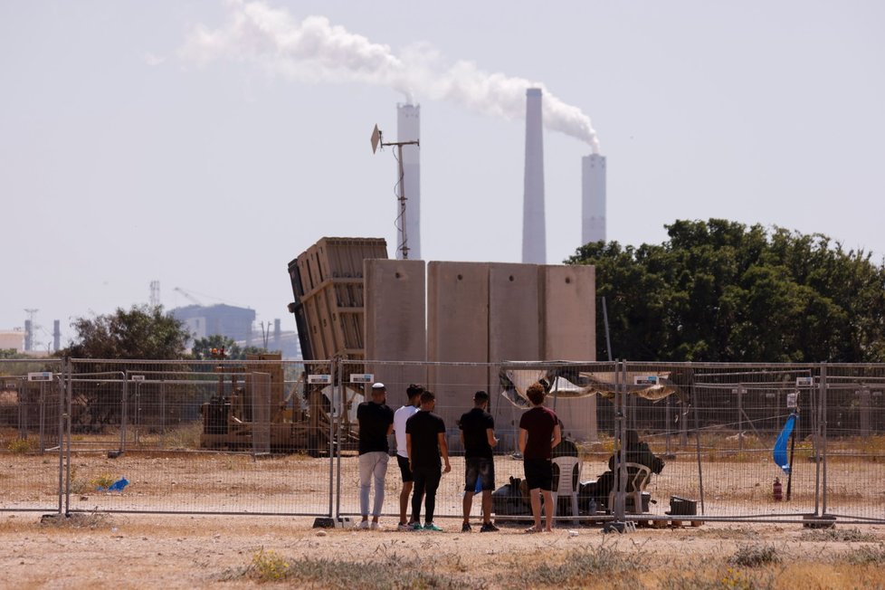 Izraelská města chrání systém protivzdušné obrany Iron Dome.