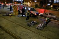 Teror u synagogy: Střelec popravil v Jeruzalémě sedm lidí, chlapec (14) bojuje o život