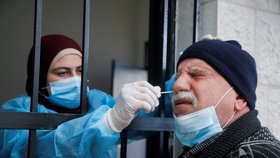 Koronavirus v Irazeli: Země se od 1. března otevírá neočkovaným turistům (20.2.2022)