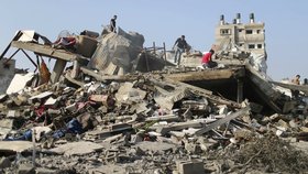 Sobotní nálet na dům v centru Pásma Gazy nepřežil jeden muž, dvě ženy a dvojice dětí.