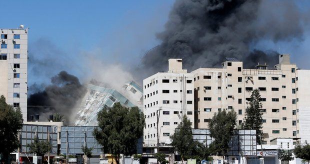 Tvrdý izraelský úder v Gaze: K zemi šla i budova s kanceláří renomované agentury
