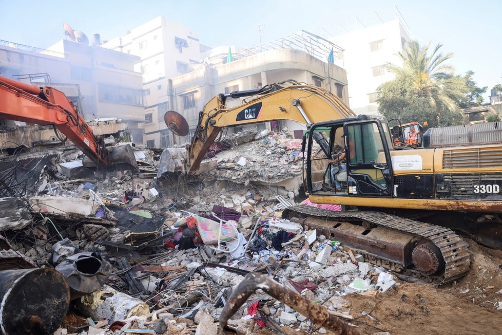 Prohledávání trosek v Gaze