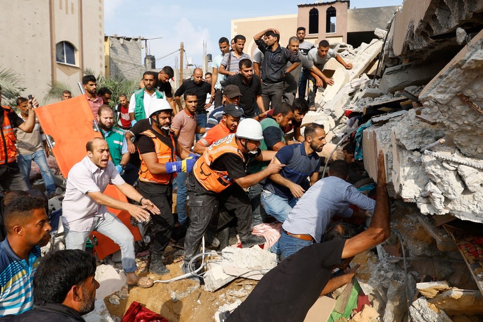 Poničená Gaza po odvetném útoku Izraele (8.10.2023)