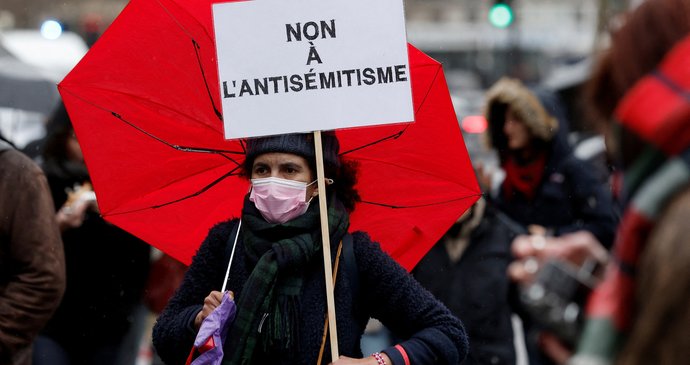 Protest proti antisemitismu v Paříži