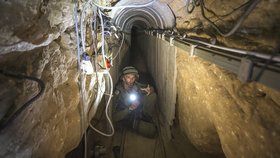 Nástražné pasti i skryté vchody: Izraelci popsali tunelovou síť Hamásu