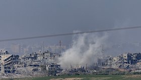 Izrael pokračuje ve své pozemní operaci v Pásmu Gazy.